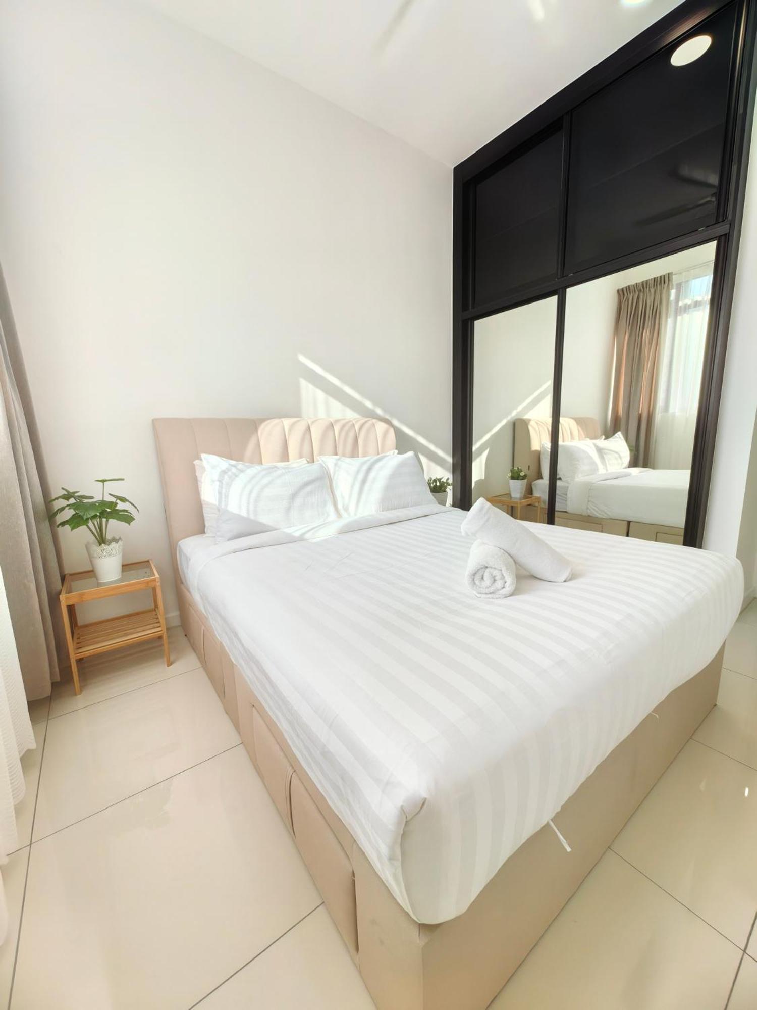 Chambers Residence Klcc By Purple Orchid Kuala Lumpur Luaran gambar